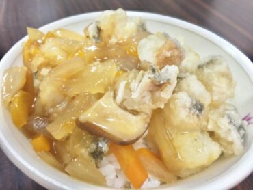 食１９丼「高岡野菜の五目あんかけ丼」