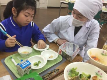 栄養教諭